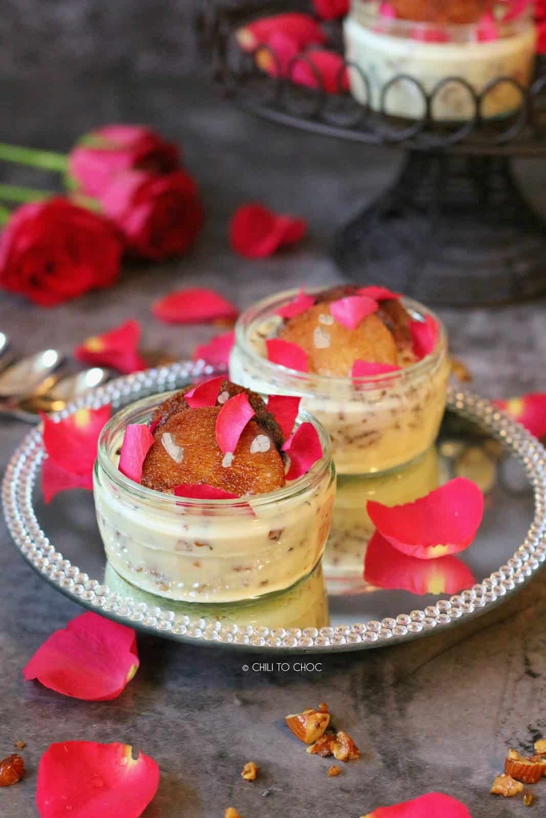 Shahi tukray in individual pots with rose petals.