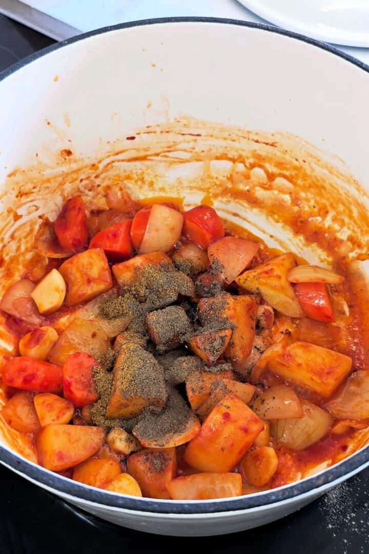 Vegetables seasoned with tomato paste, cumin powder and black pepper.